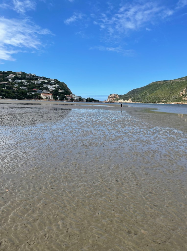 Knysna Heads, a narrow passage between the hills from the lagoon to the ocean.